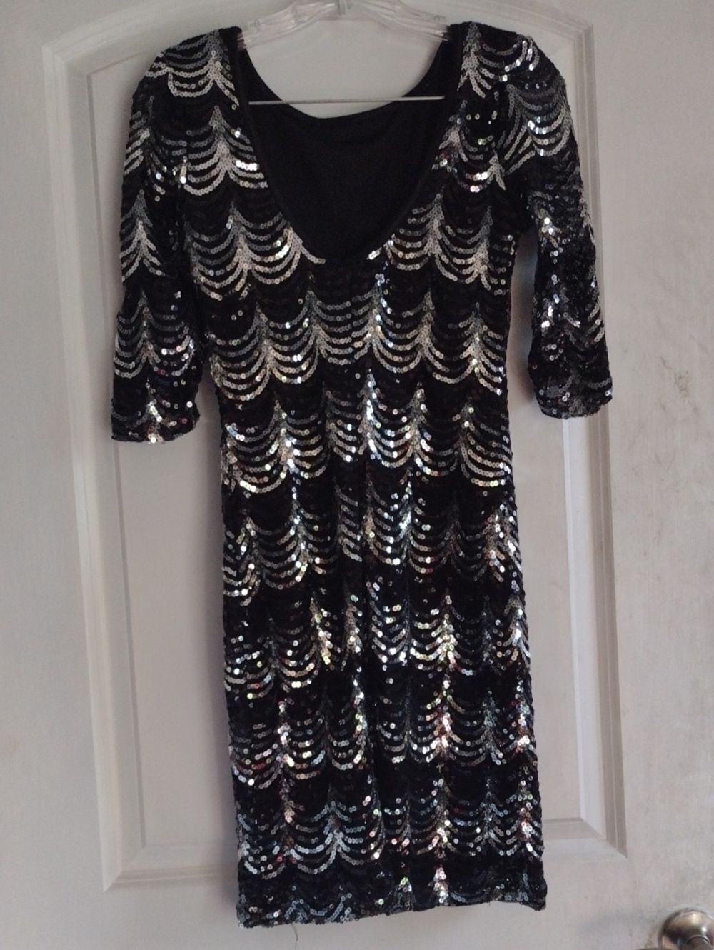 Black Sequin Scoop-Neck Party Dress